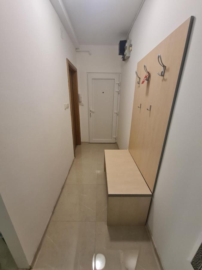 Apartman Yellow - Self Check In Осиек Екстериор снимка