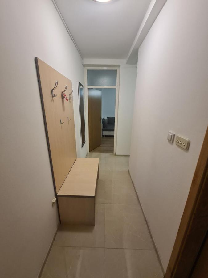 Apartman Yellow - Self Check In Осиек Екстериор снимка