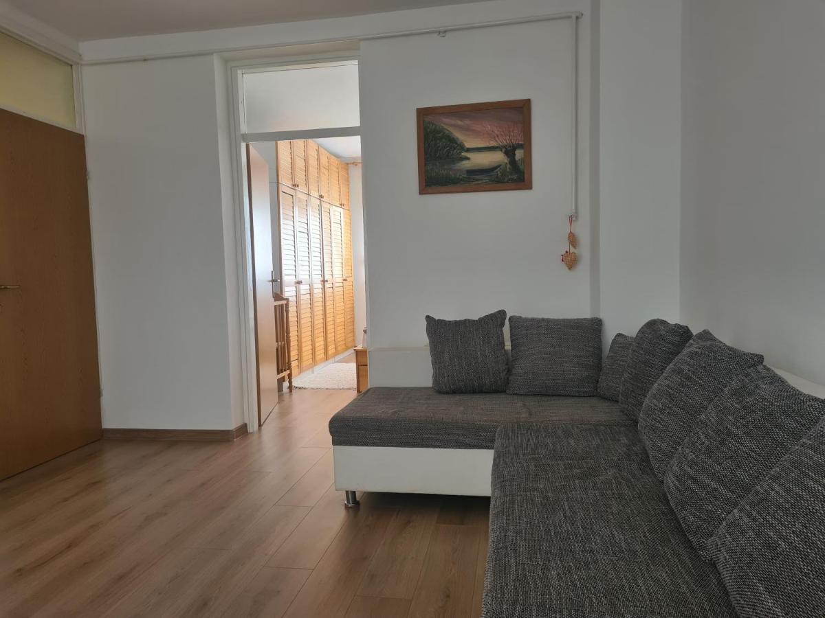 Apartman Yellow - Self Check In Осиек Екстериор снимка