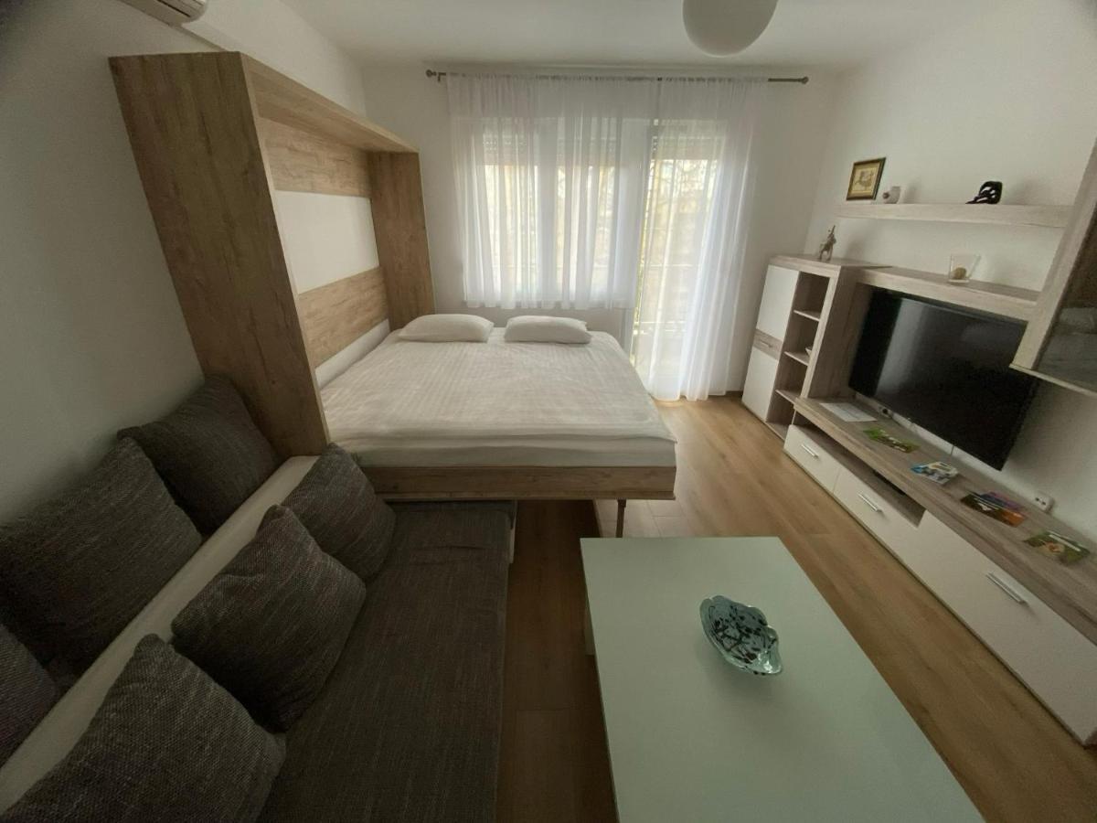 Apartman Yellow - Self Check In Осиек Екстериор снимка