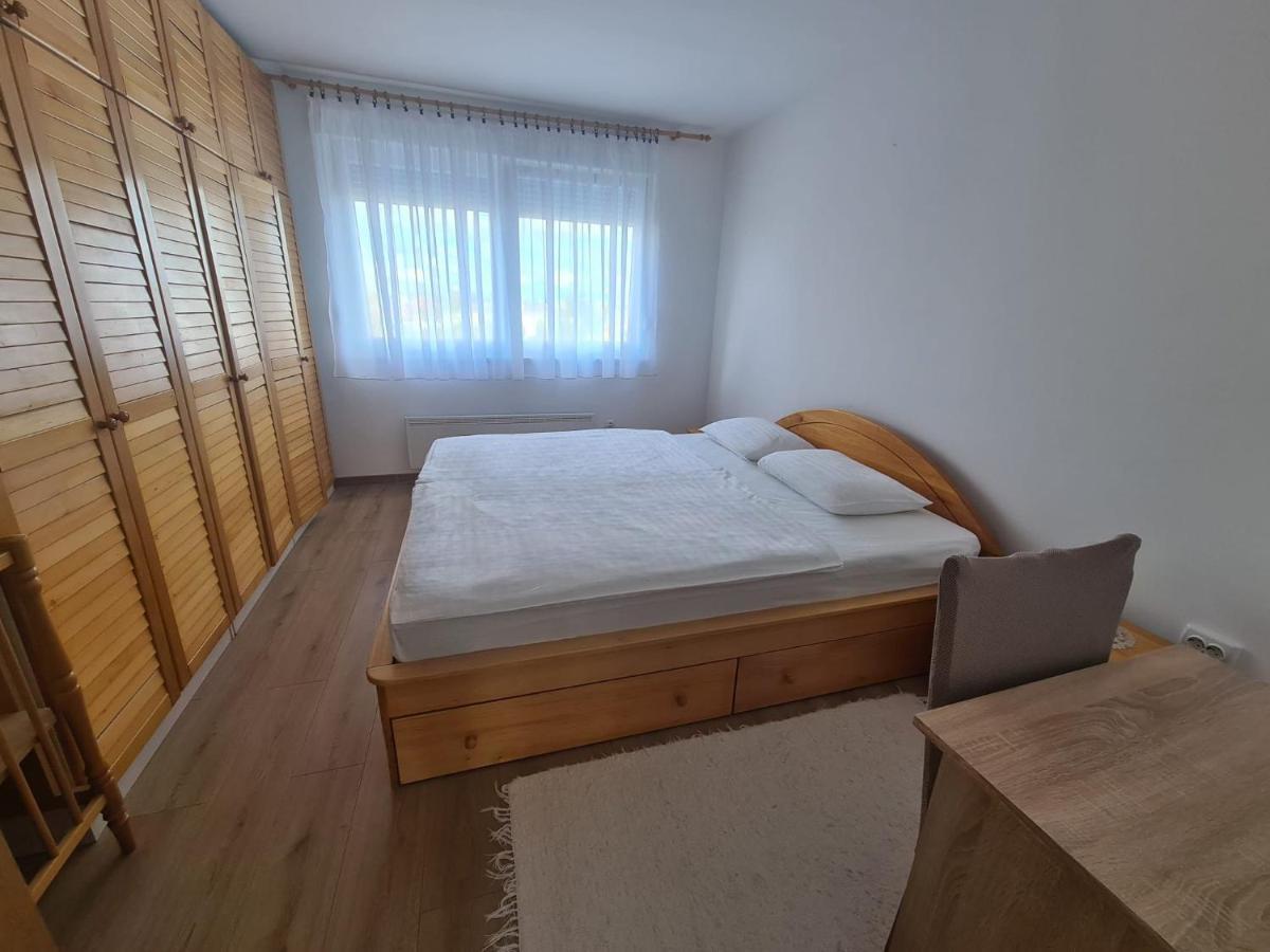 Apartman Yellow - Self Check In Осиек Екстериор снимка